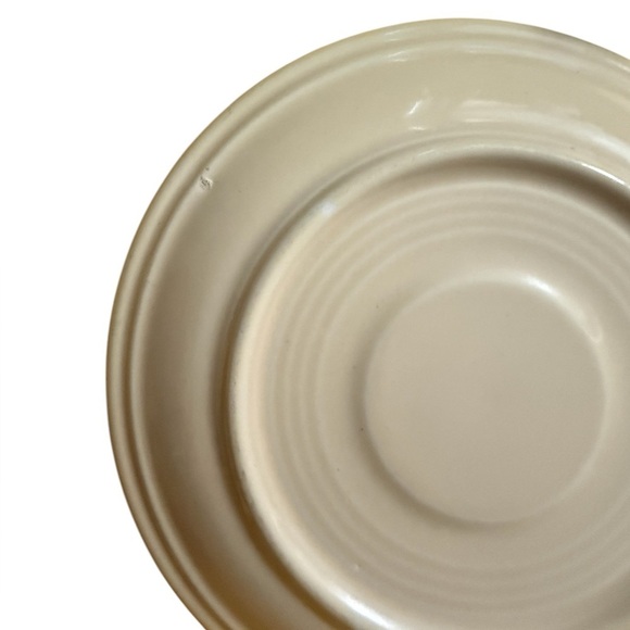 Fiesta Homer Laughlin Saucer Plate - Ivory (Unmarked) - Picture 5 of 7